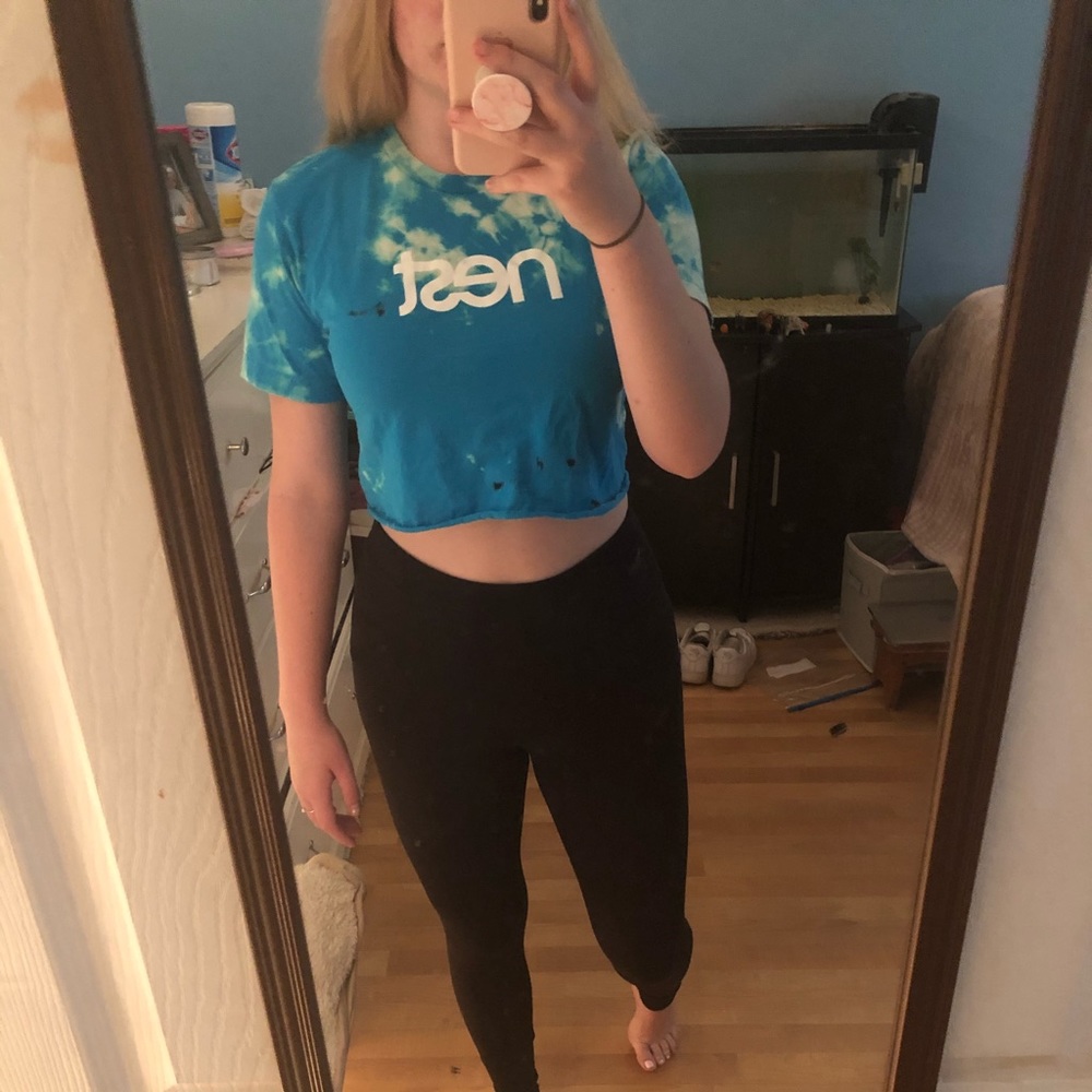 Cropped bleached T!